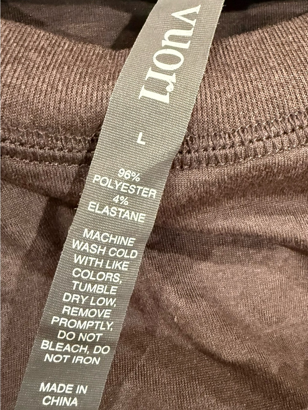VUORI WOMEN'S ENERGY TEE Sangria Heather - Picture 5 of 5